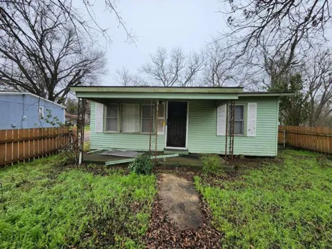 604 Juarez Street