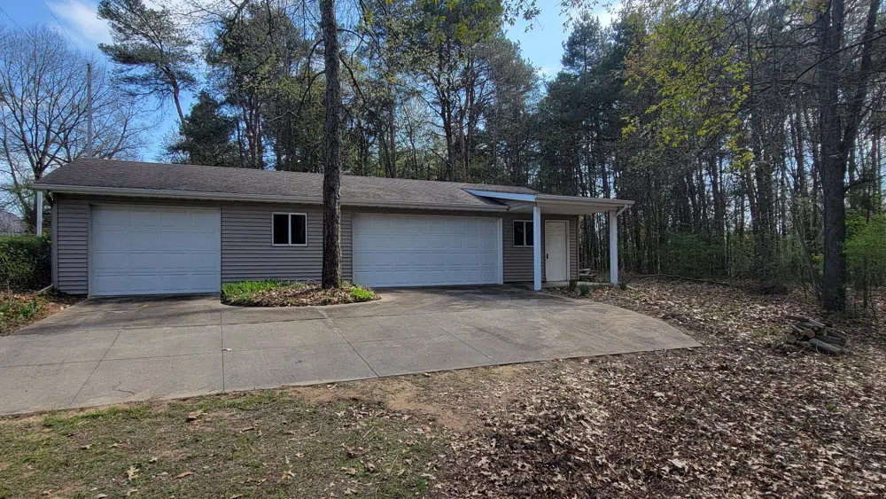 2180 Harwood Road Ionia, MI 48846
