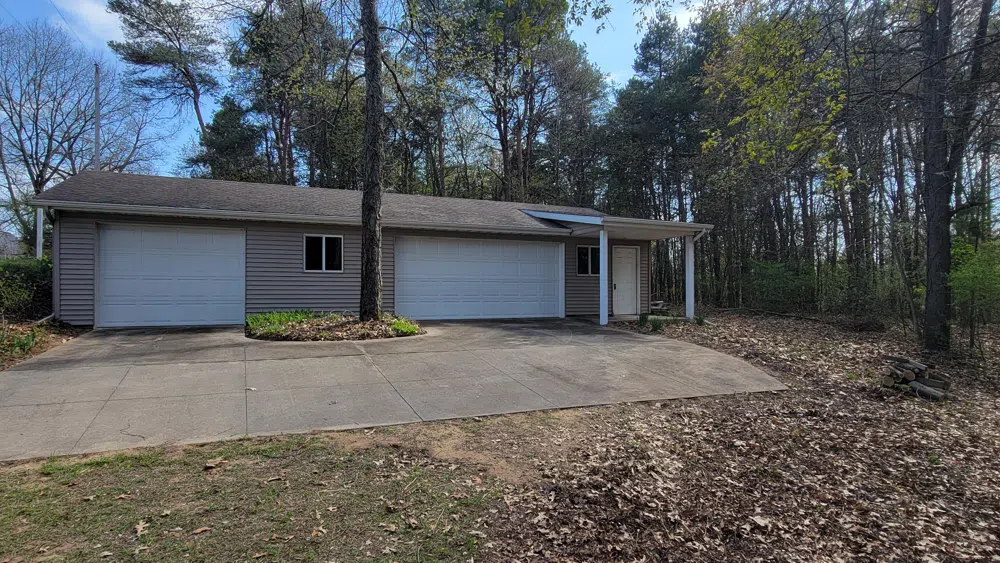 2180 Harwood Road Ionia, MI 48846