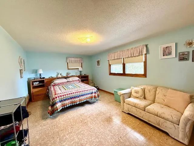 15497 Meiners Road Caledonia, MN 55921