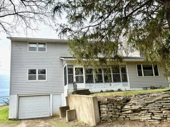 15497 Meiners Road Caledonia, MN 55921