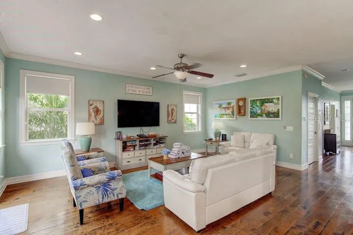 4808 GULF DRIVE #B Holmes Beach, FL 34217