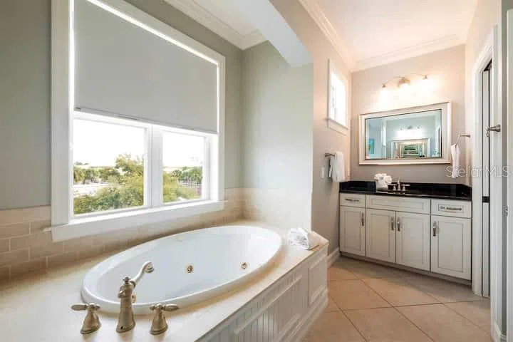 4808 GULF DRIVE #B Holmes Beach, FL 34217