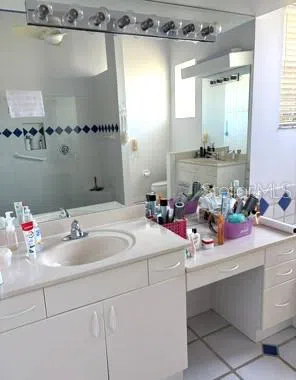 8974 GREY OAKS AVENUE Sarasota, FL 34238