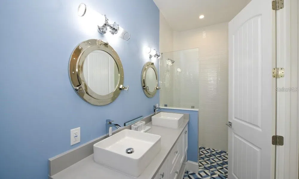212 SPRING AVENUE Anna Maria, FL 34216
