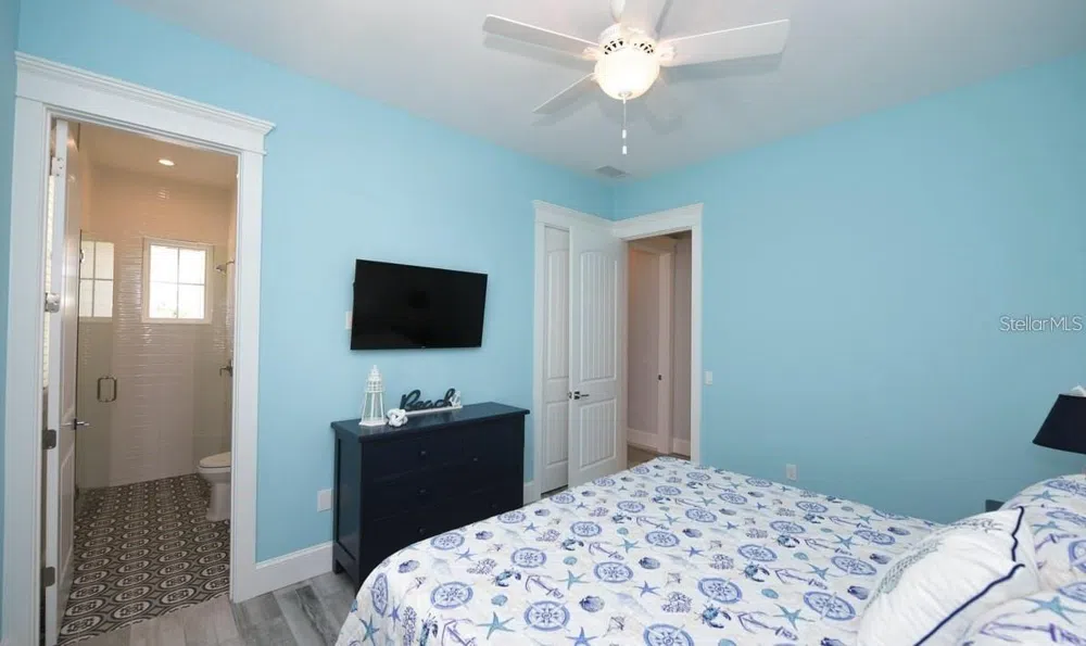 212 SPRING AVENUE Anna Maria, FL 34216