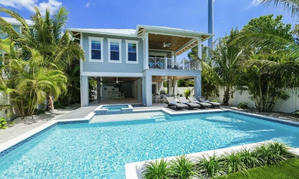212 SPRING AVENUE Anna Maria, FL 34216