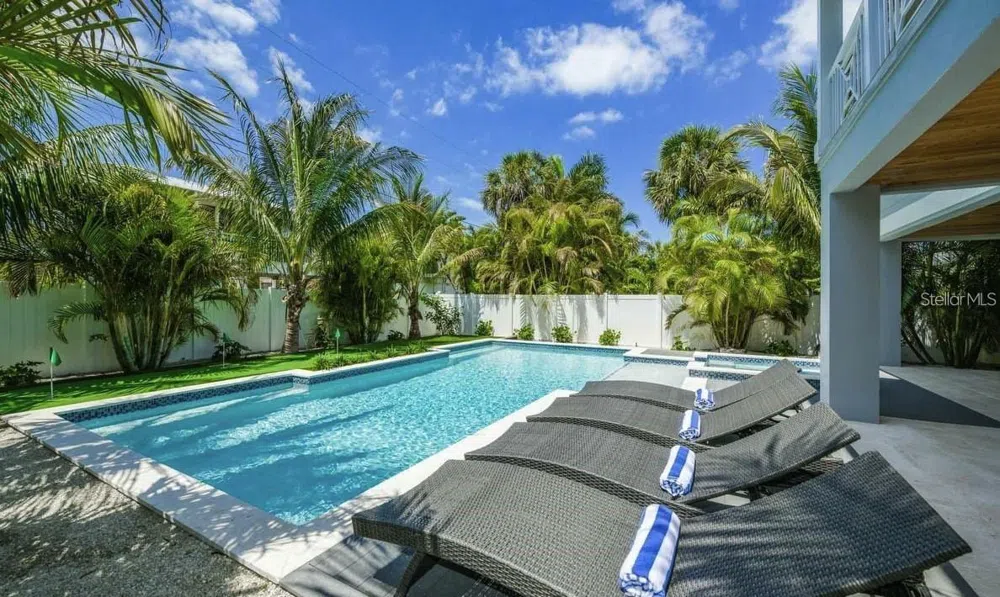 212 SPRING AVENUE Anna Maria, FL 34216
