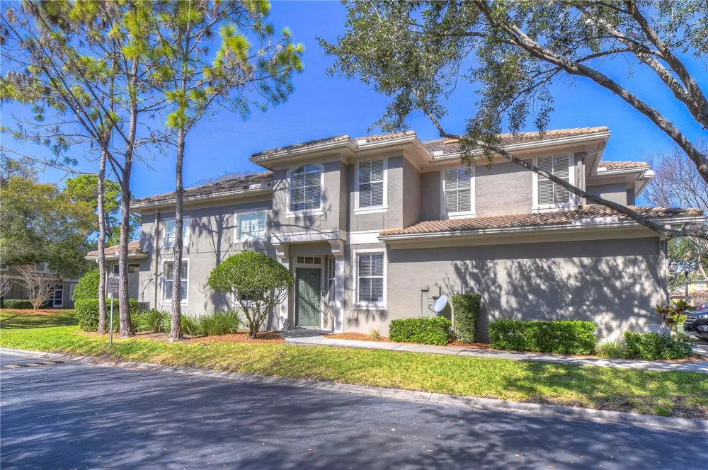 3292 COVERED BRIDGE DRIVE E Dunedin, FL 34698
