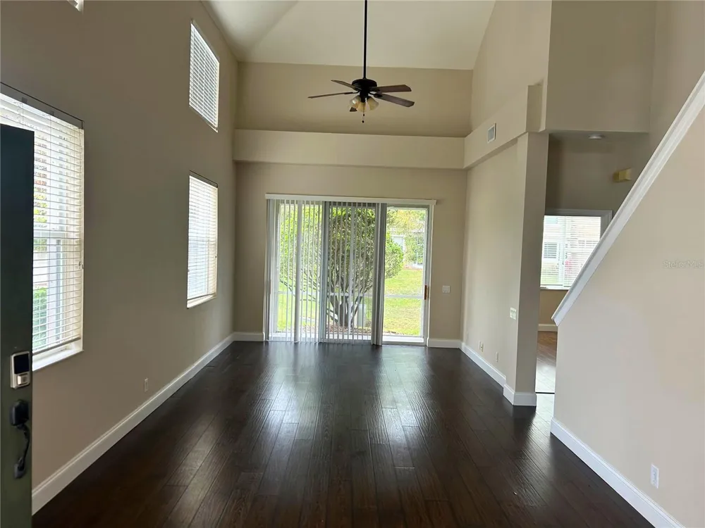 3292 COVERED BRIDGE DRIVE E Dunedin, FL 34698