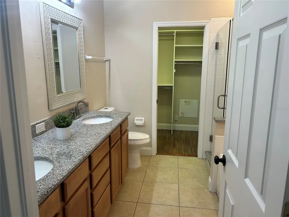 3292 COVERED BRIDGE DRIVE E Dunedin, FL 34698