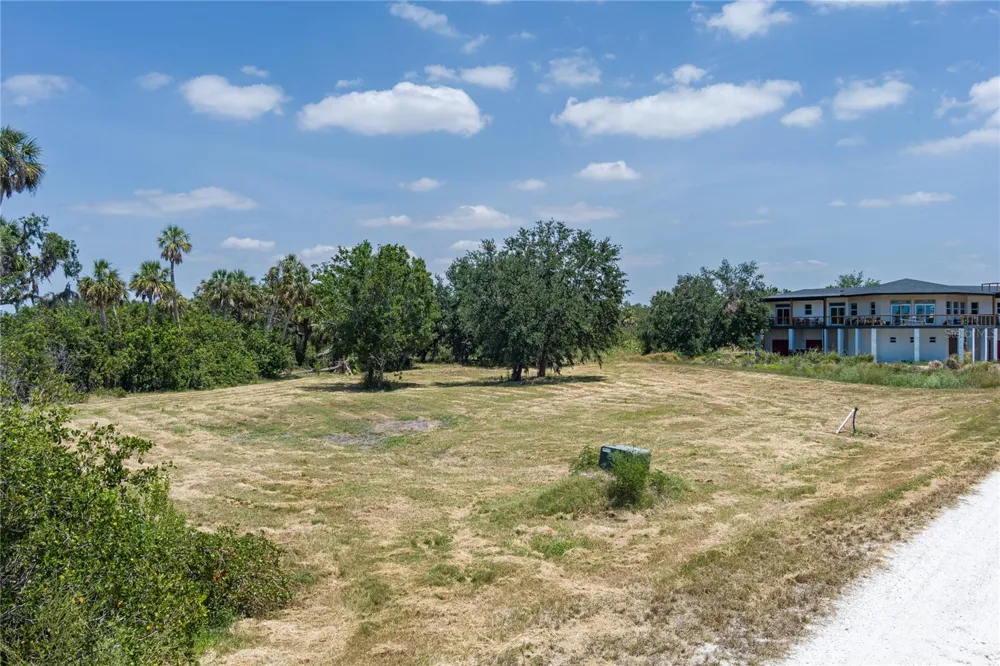 818 BAYOU POINT COURT Terra Ceia, FL 34250