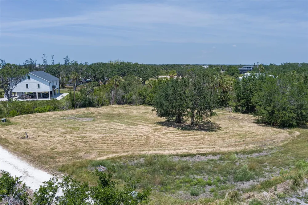818 BAYOU POINT COURT Terra Ceia, FL 34250