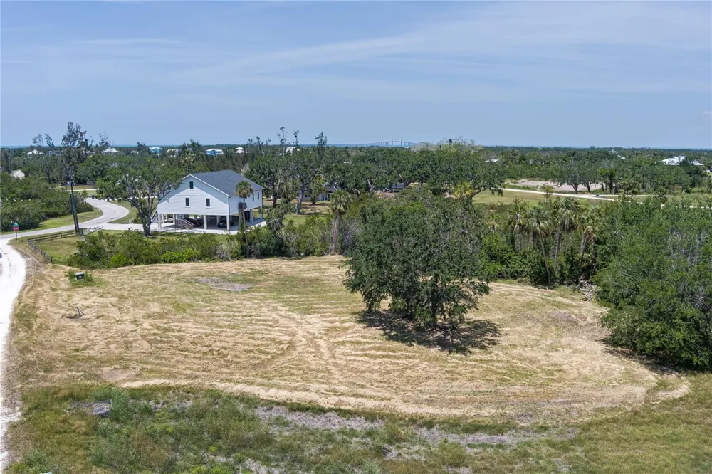 818 BAYOU POINT COURT Terra Ceia, FL 34250