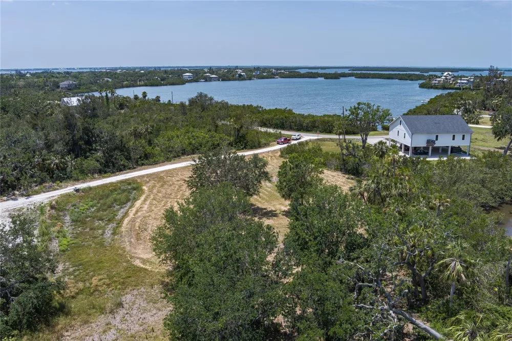 818 BAYOU POINT COURT Terra Ceia, FL 34250