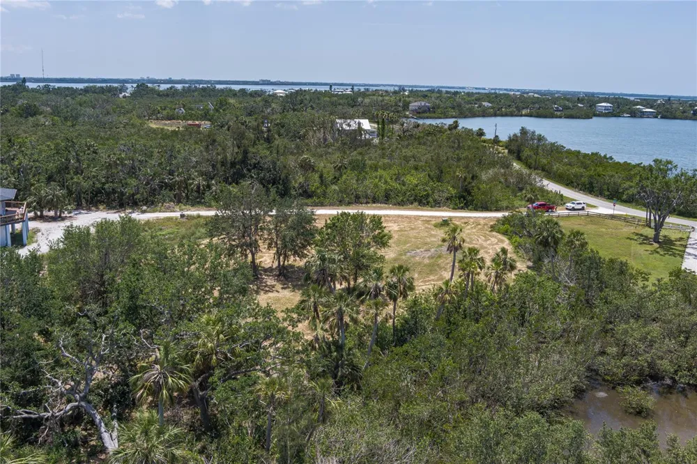 818 BAYOU POINT COURT Terra Ceia, FL 34250