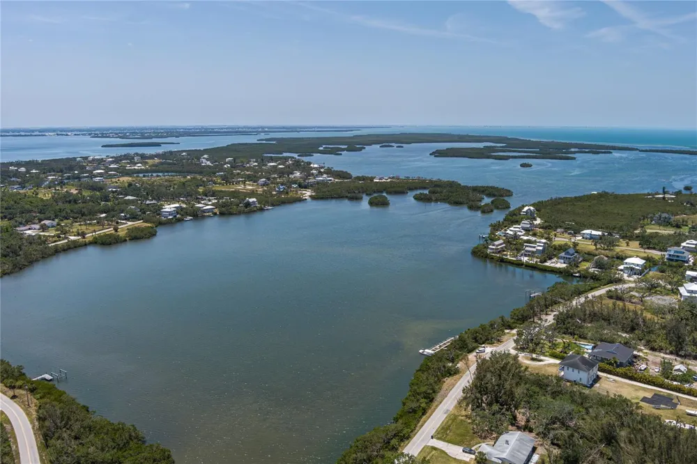 818 BAYOU POINT COURT Terra Ceia, FL 34250
