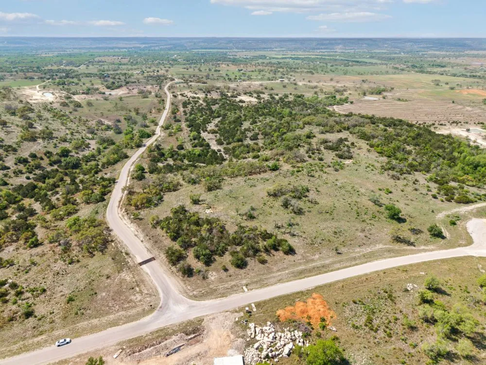 8 , Calle Del Sol Drive Fredericksburg, TX 78624