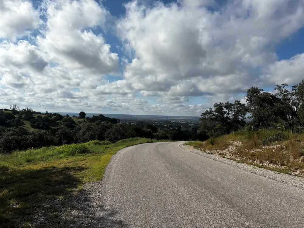 8 , Calle Del Sol Drive Fredericksburg, TX 78624