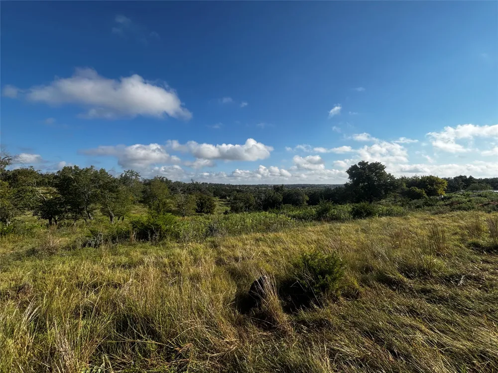 8 , Calle Del Sol Drive Fredericksburg, TX 78624