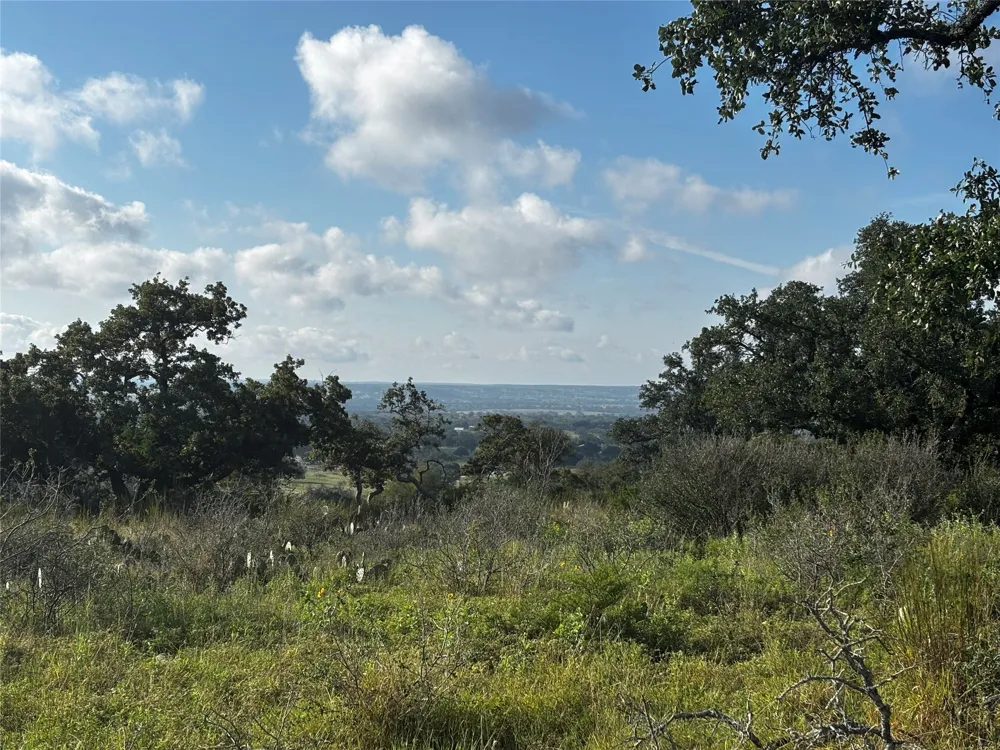 8 , Calle Del Sol Drive Fredericksburg, TX 78624