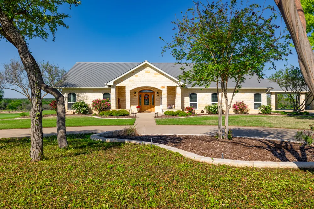 4503 FM 1715 Lampasas, TX 76550