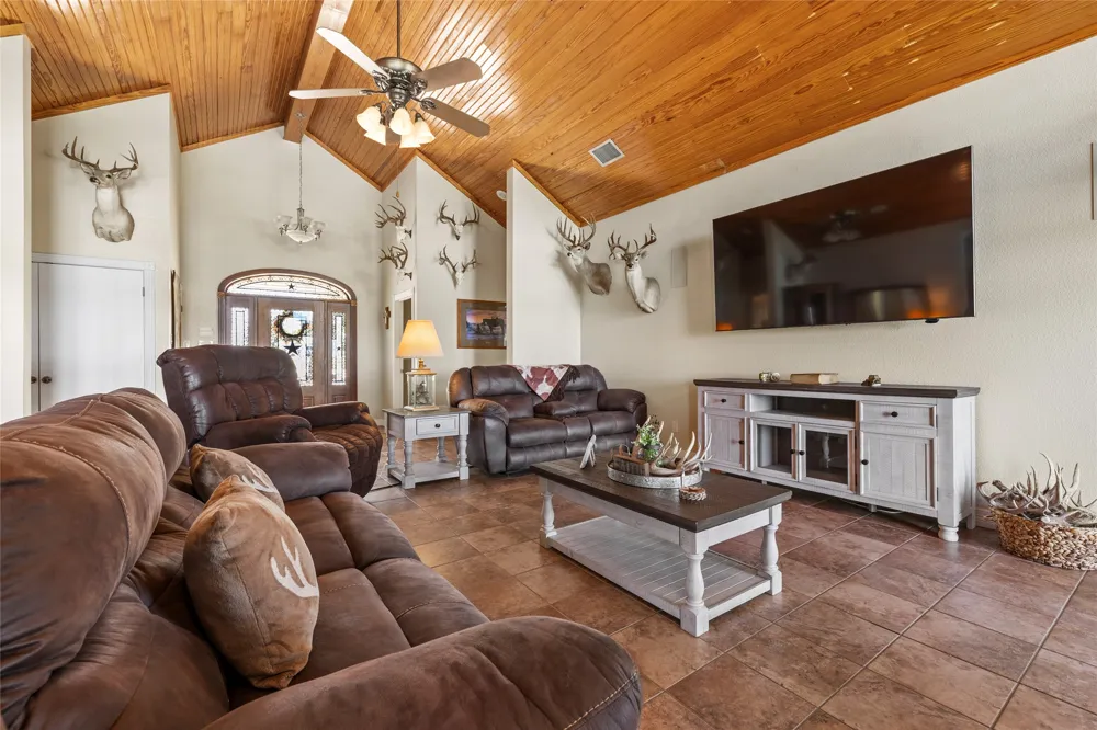 4503 FM 1715 Lampasas, TX 76550