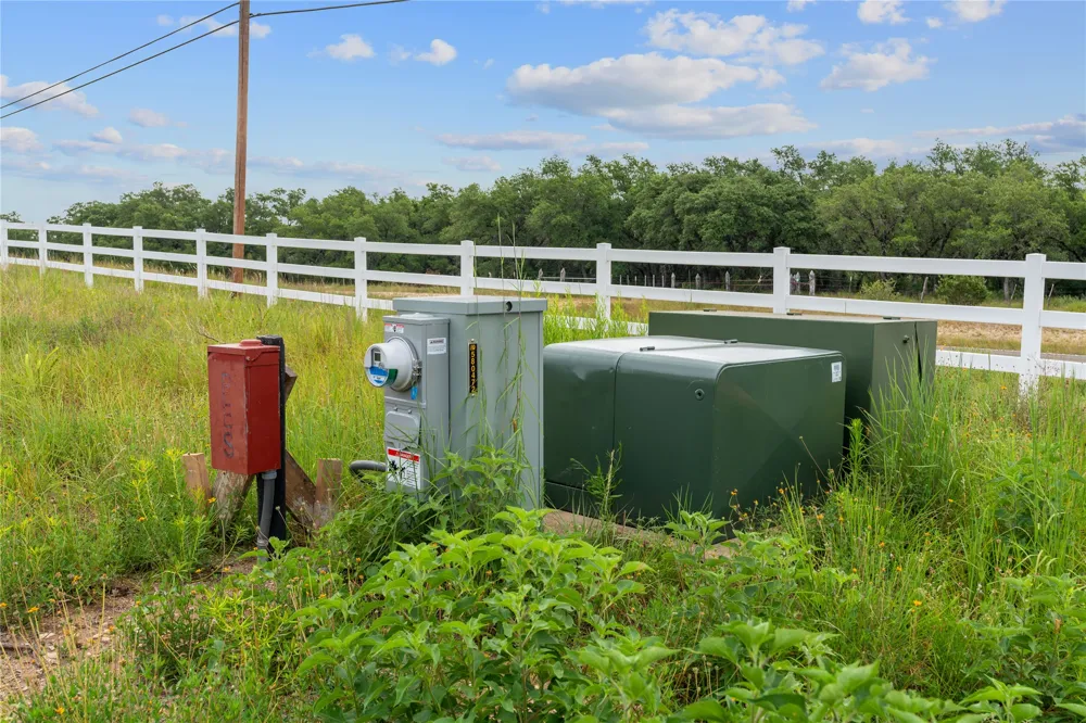 11288 S FM 1174 Bertram, TX 78605