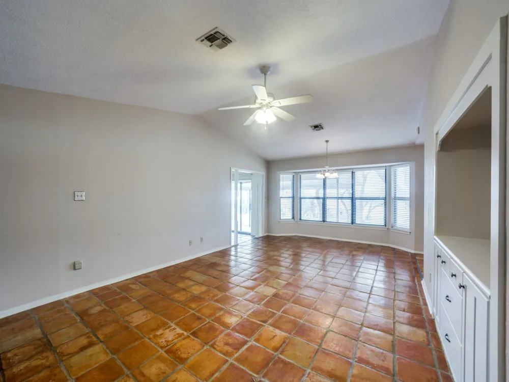 620 Lake Island Drive Canyon Lake, TX 78133