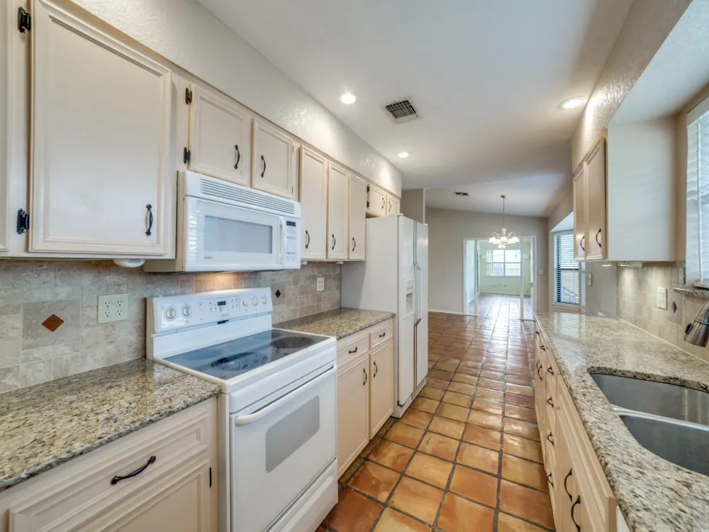 620 Lake Island Drive Canyon Lake, TX 78133