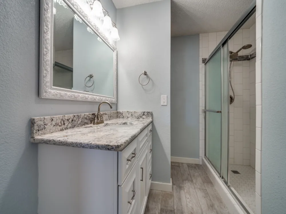 620 Lake Island Drive Canyon Lake, TX 78133