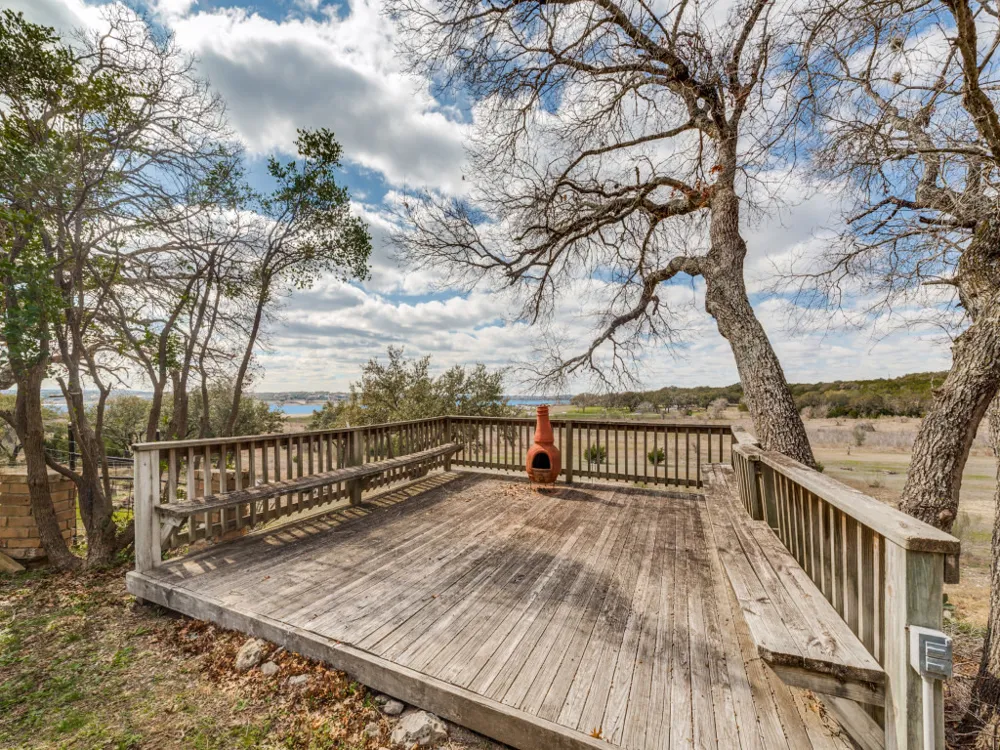 620 Lake Island Drive Canyon Lake, TX 78133