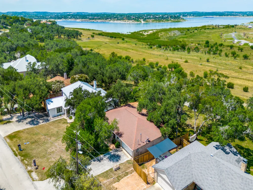 620 Lake Island Drive Canyon Lake, TX 78133