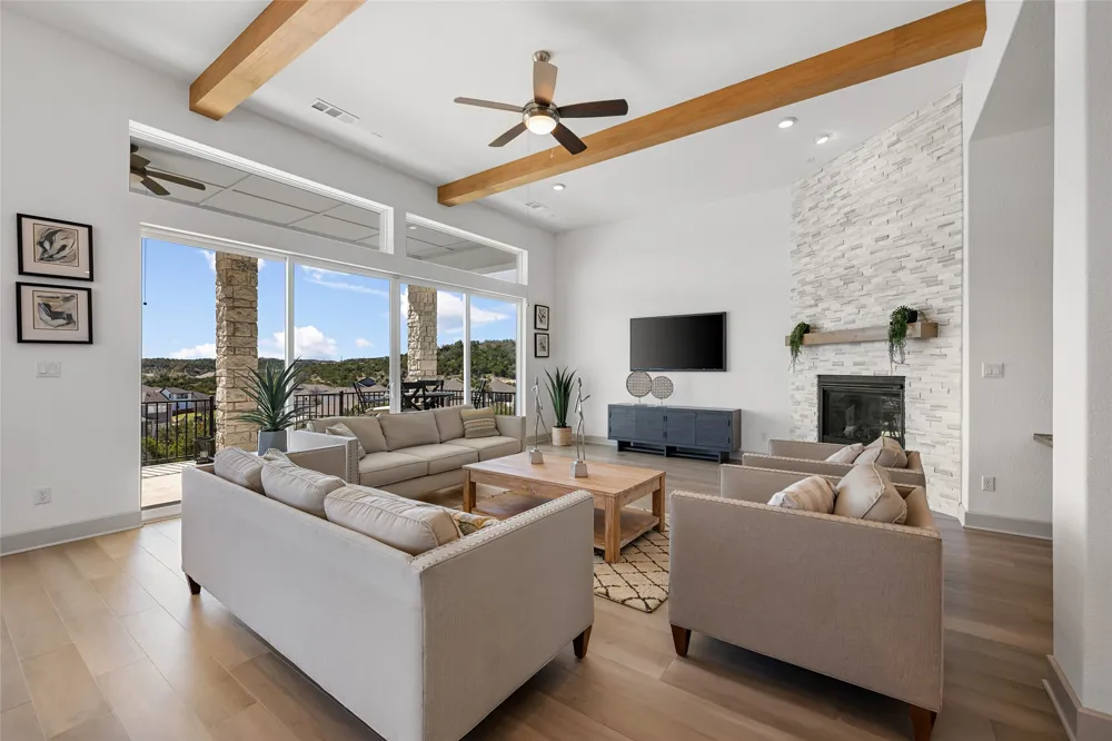 298 Smoke Tree Circle Dripping Springs, TX 78620