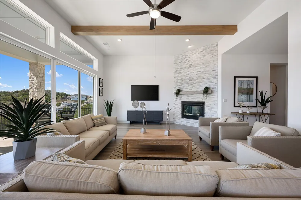298 Smoke Tree Circle Dripping Springs, TX 78620