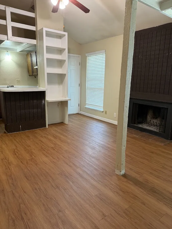 1000 W 26th Street #207 Austin, TX 78705