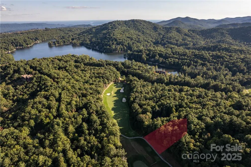 J 29 Cherokee Trace Lake Toxaway, NC 28747
