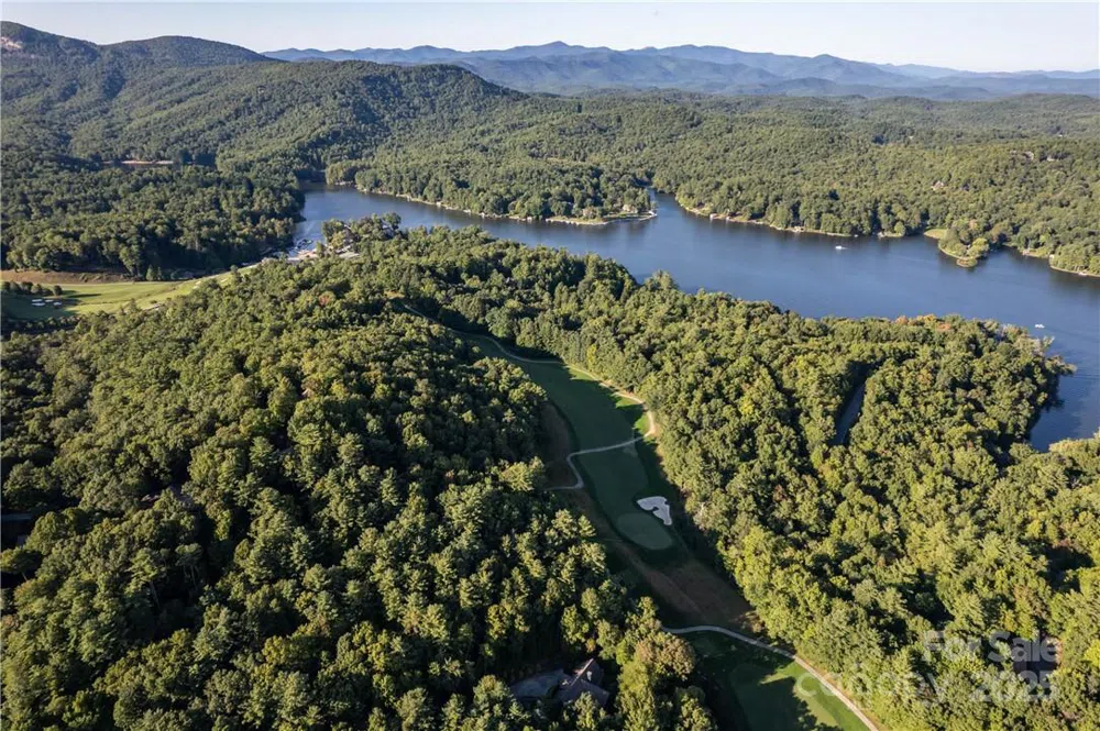J 29 Cherokee Trace Lake Toxaway, NC 28747