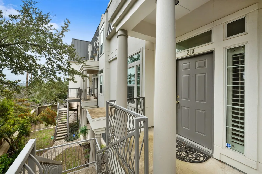 2918 Ranch Road 620 Road #W219 Austin, TX 78734