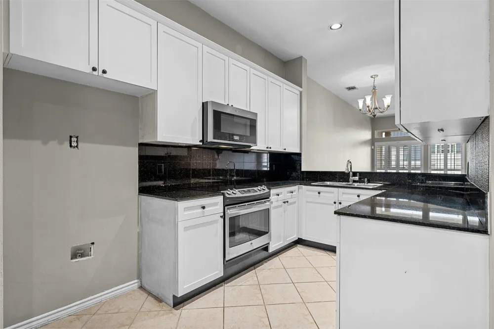2918 Ranch Road 620 Road #W219 Austin, TX 78734