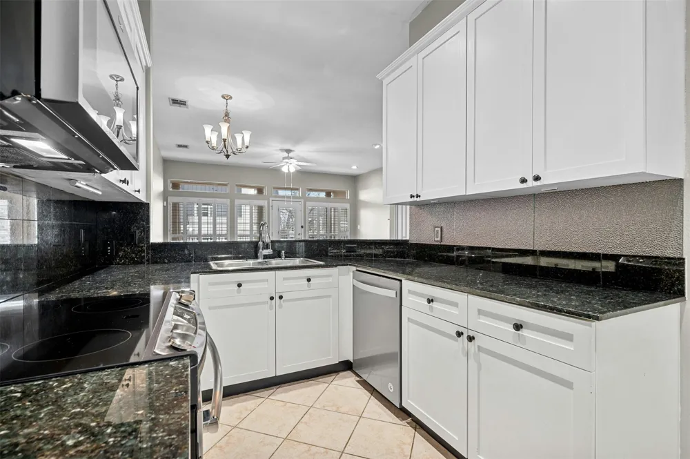 2918 Ranch Road 620 Road #W219 Austin, TX 78734