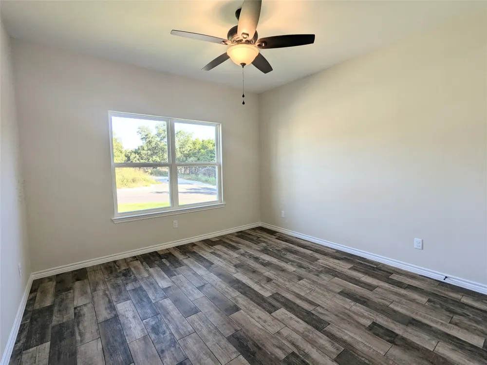 1714 E Avenue G Lampasas, TX 76550