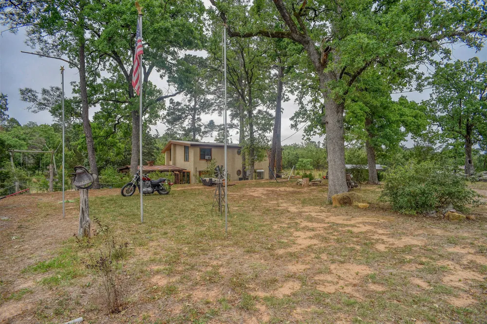 125 Turkey Trot Road Smithville, TX 78957