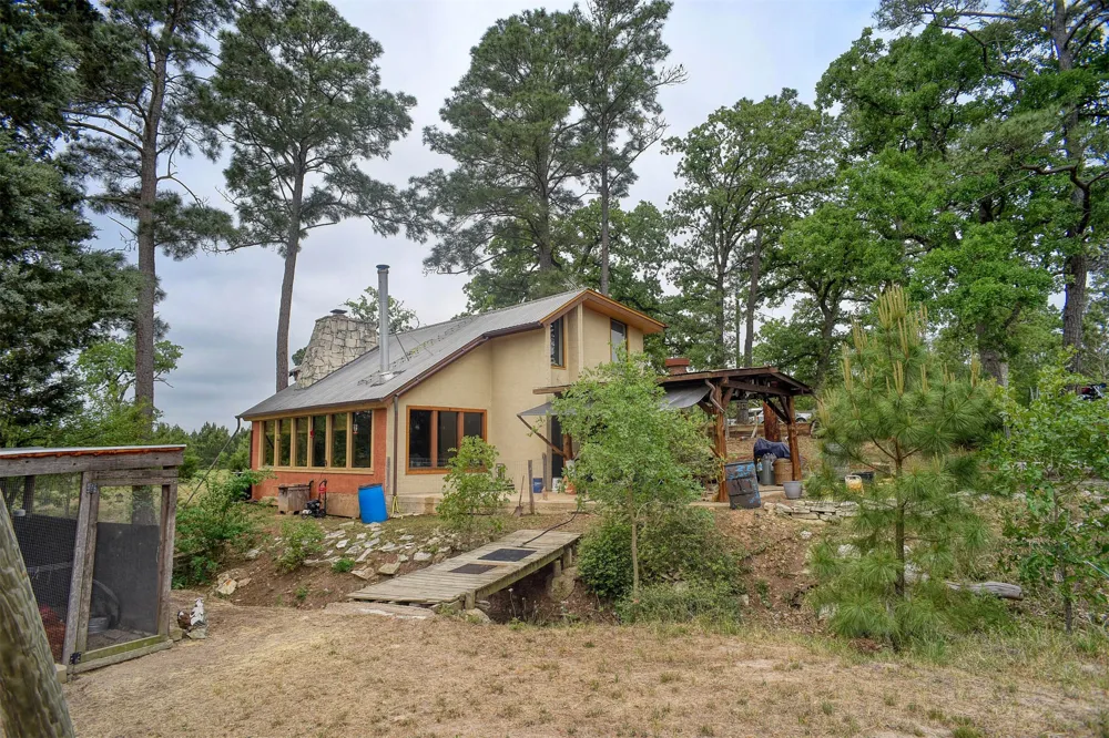 125 Turkey Trot Road Smithville, TX 78957