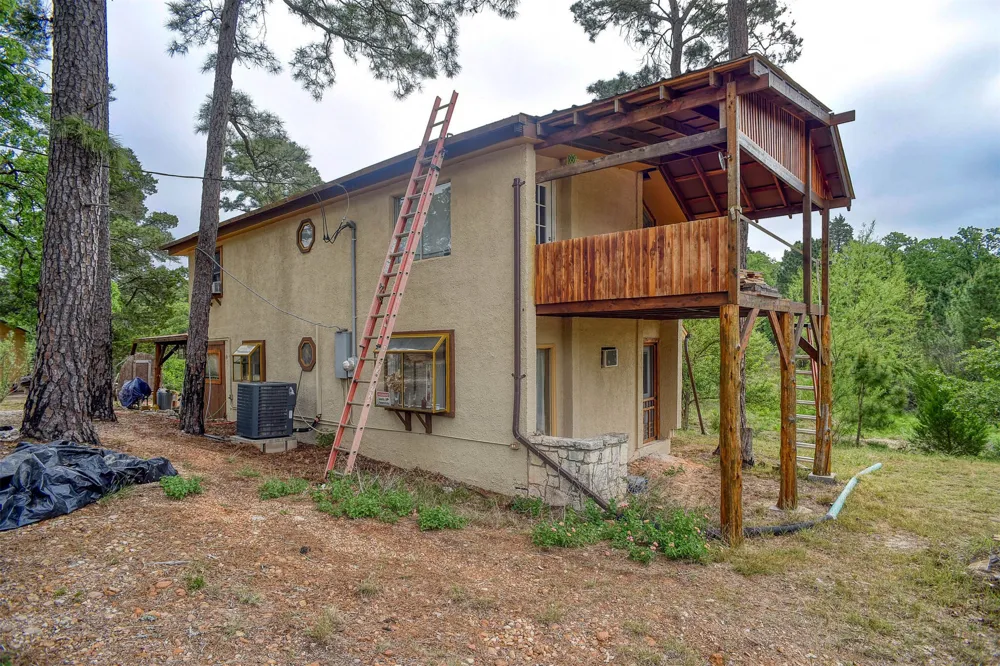 125 Turkey Trot Road Smithville, TX 78957