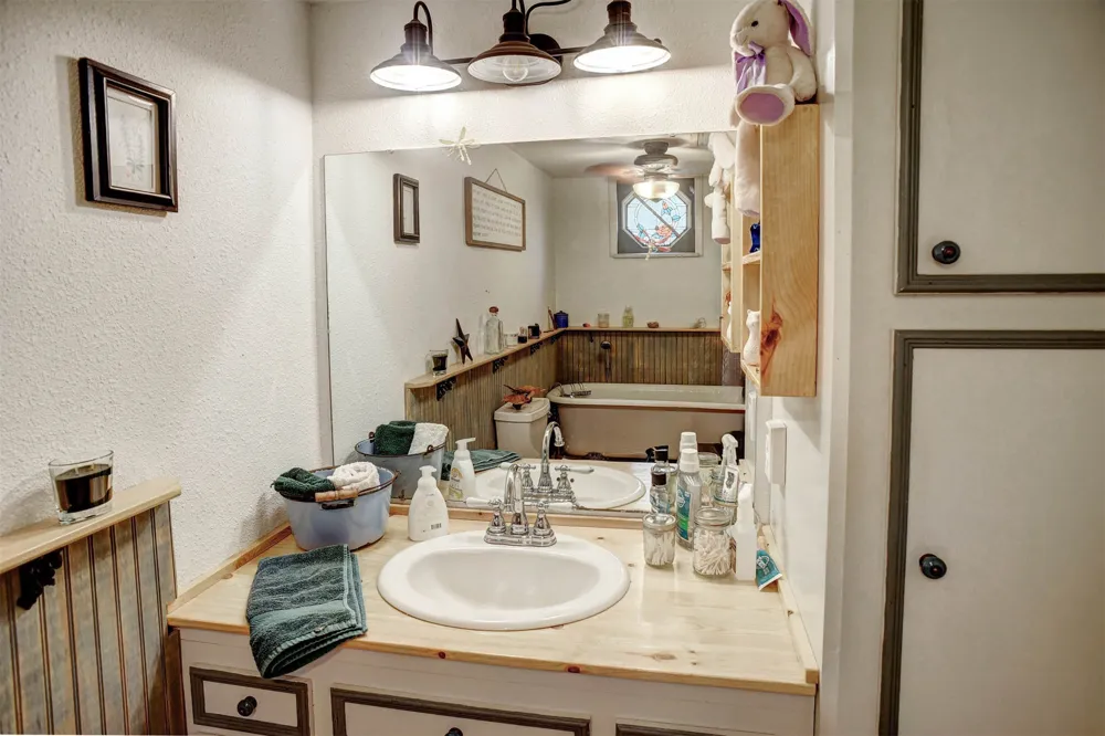 125 Turkey Trot Road Smithville, TX 78957