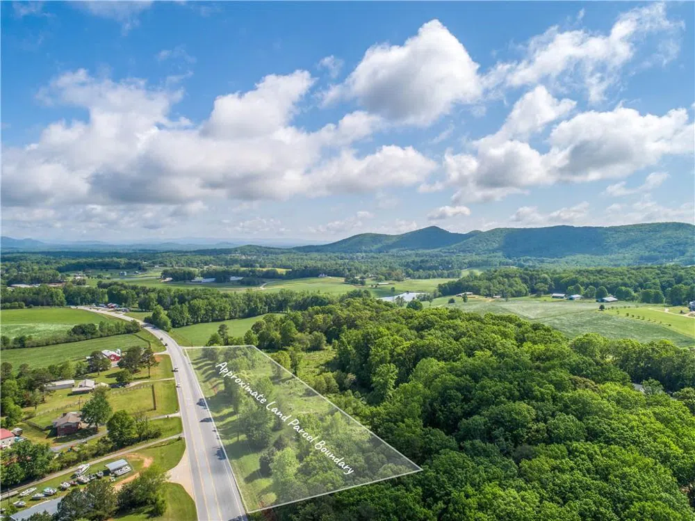 6580 Cleveland Highway Clermont, GA 30527