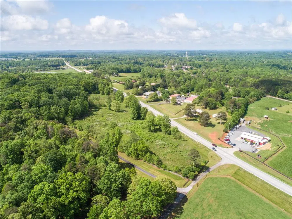 6580 Cleveland Highway Clermont, GA 30527