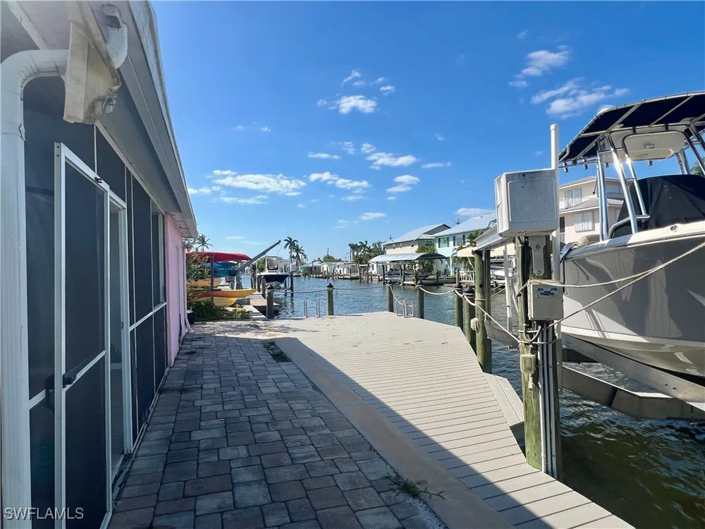 May Street Matlacha, FL 33993