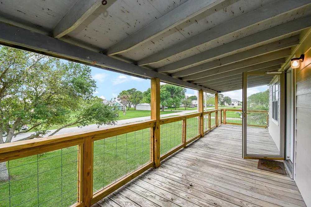 1551 Bayview Drive Palacios, TX 77465